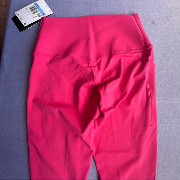 Nike Bright Pink Athletic Leggings - Picture 2 of 7